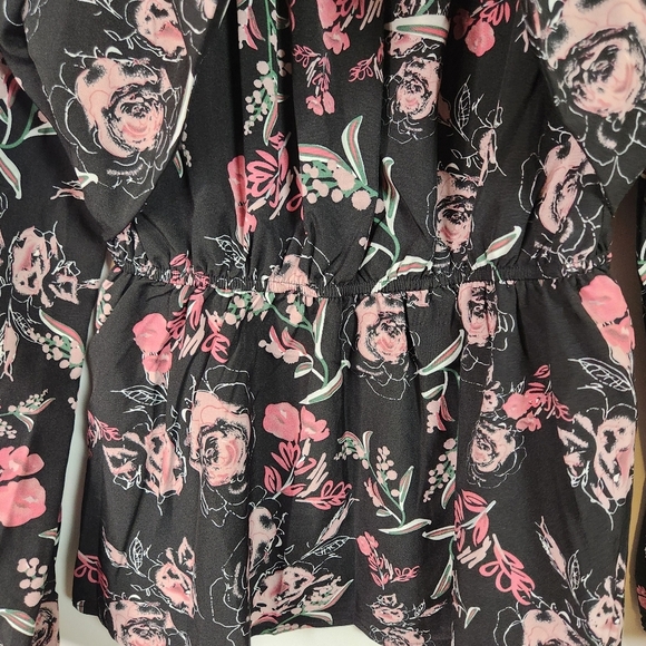 Hayden Los Angeles Floral Foliage Print Twist Front Peplum Top Long Sleeve Small - Picture 7 of 11